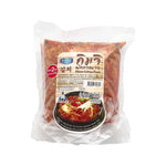 King Chef Cabbage Kimchi 1kg jar showing fermented cabbage kimchi with spicy seasonings, in a clear glass jar.