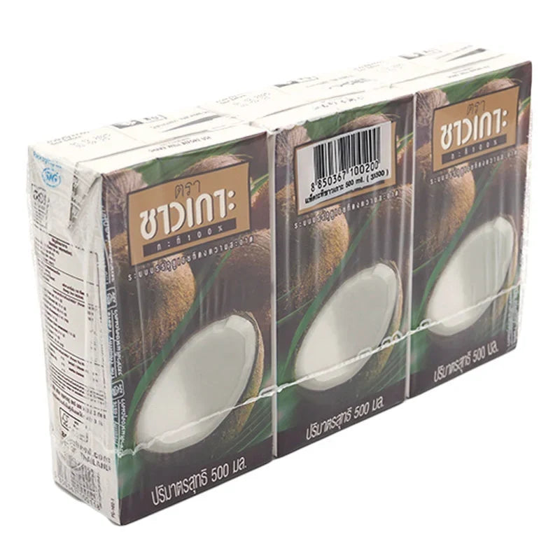 Coconut milk from CHAOKOH in a 500ml carton, displayed alongside two additional cartons, ideal for cooking and baking.