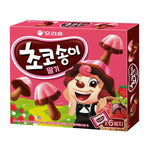 Orion Choco Boy Strawberry 216g dry grocery package showing chocolate-coated strawberry-flavored treats in a colorful bag.