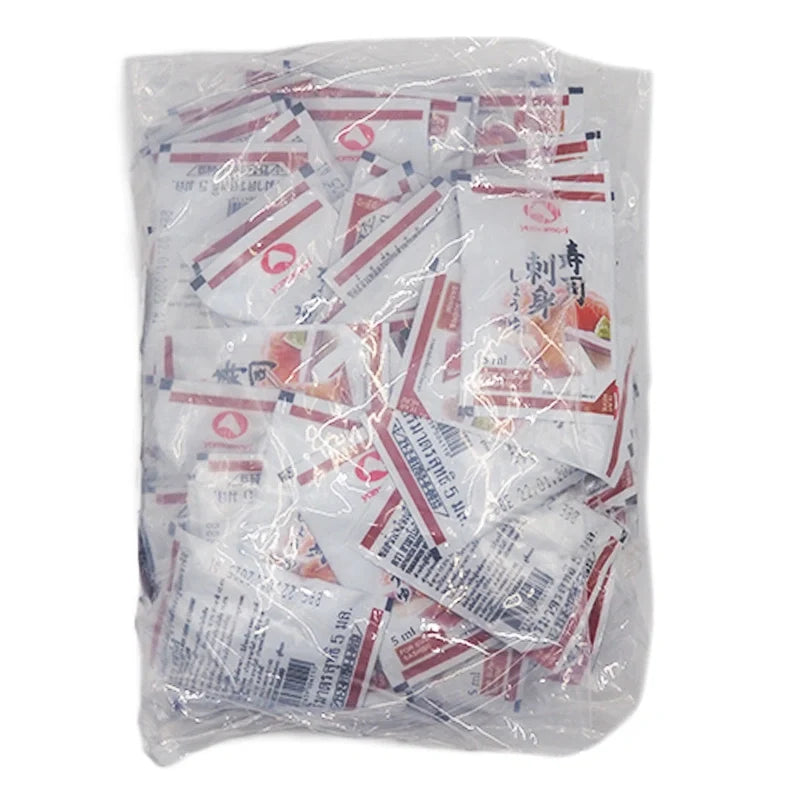 Yamamori Sashimi Shoyu soy sauce bottles, 5ml each, in a pack of 100, for Japanese cuisine and sashimi dipping.