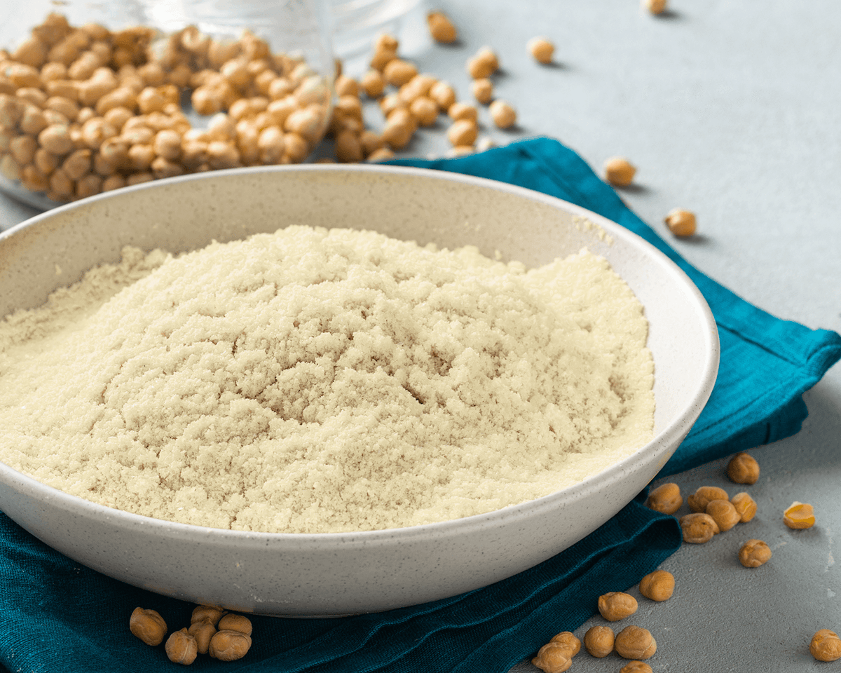 Yes You Can artisan besan flour package, showing the 1kg bag with branding and product details for grocery use.