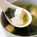 Shinsyuichi Instant Miso Soup with Wakame seaweed in 156g dry grocery package, ready to prepare traditional Japanese miso soup