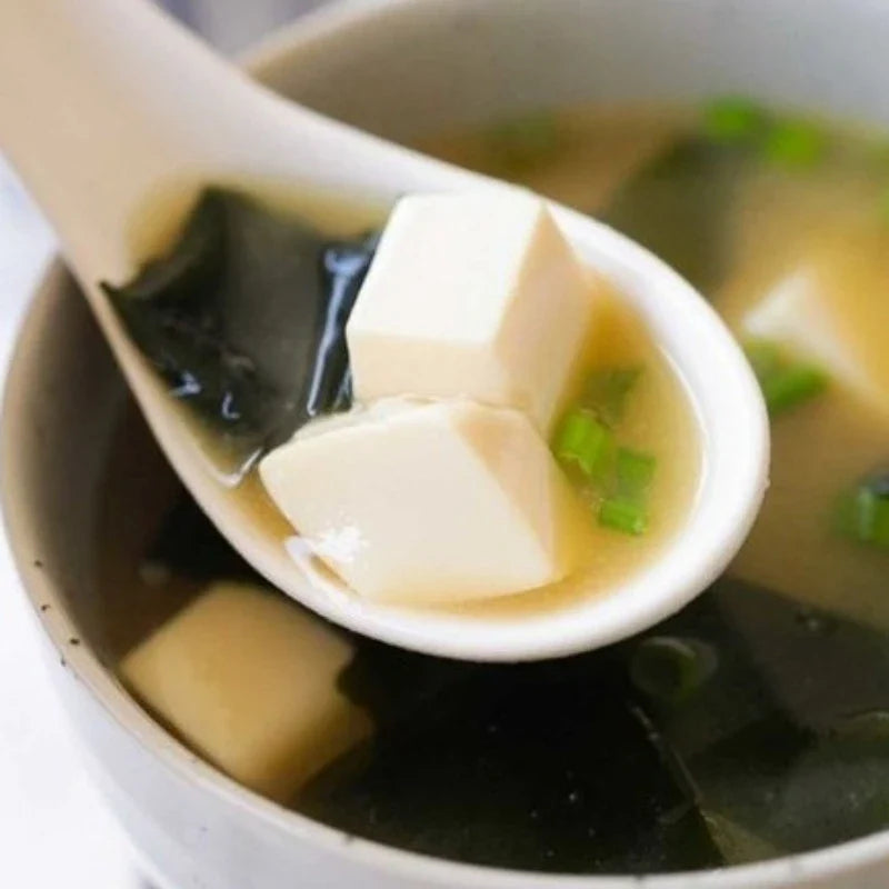 Shinsyuichi Instant Miso Soup with Wakame seaweed in 156g dry grocery package, ready to prepare traditional Japanese miso soup