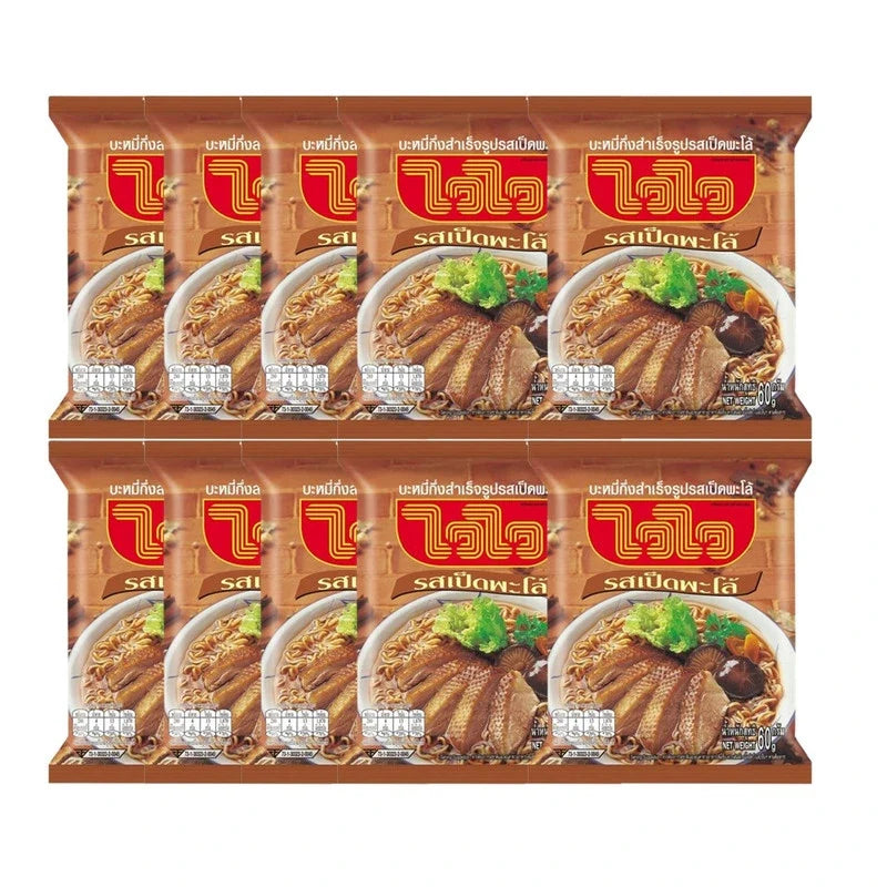 WAIWAI Instant Noodles Duck in Soy Sauce flavor, 60g dry grocery product with cooked noodles and duck pieces in soy sauce.