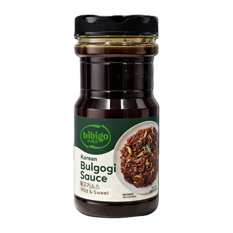 BIBIGO Bibigo Mild and Sweet Bulgogi Sauce 840g jar, showing the label and sauce inside, ideal for Korean BBQ marinades