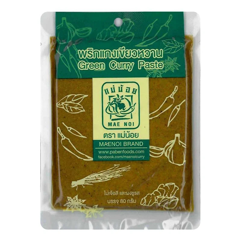 MAE NOI Green Curry Paste 80g jar, Thai dry grocery product with vibrant green paste inside.