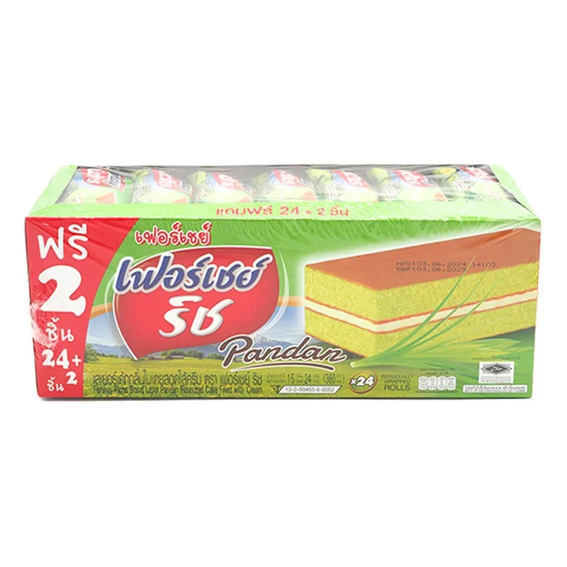Fershay Richs Pandan Flavored Layer Cake filled with cream, 15g, a traditional snack in dry grocery and confectionery.