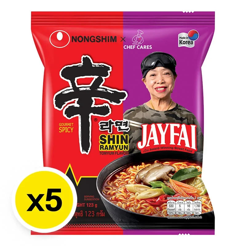 NONGSHIM Shin Ramyun Jayfai 123g instant noodle pack, four servings, dry grocery product with spicy ramen soup and noodles