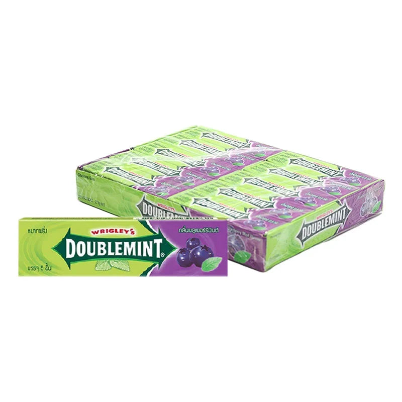 Wrigley's Blueberry Gum 13.5g pack, displayed in a box of 20, fruity flavored chewing gum for snacks and confectionery.