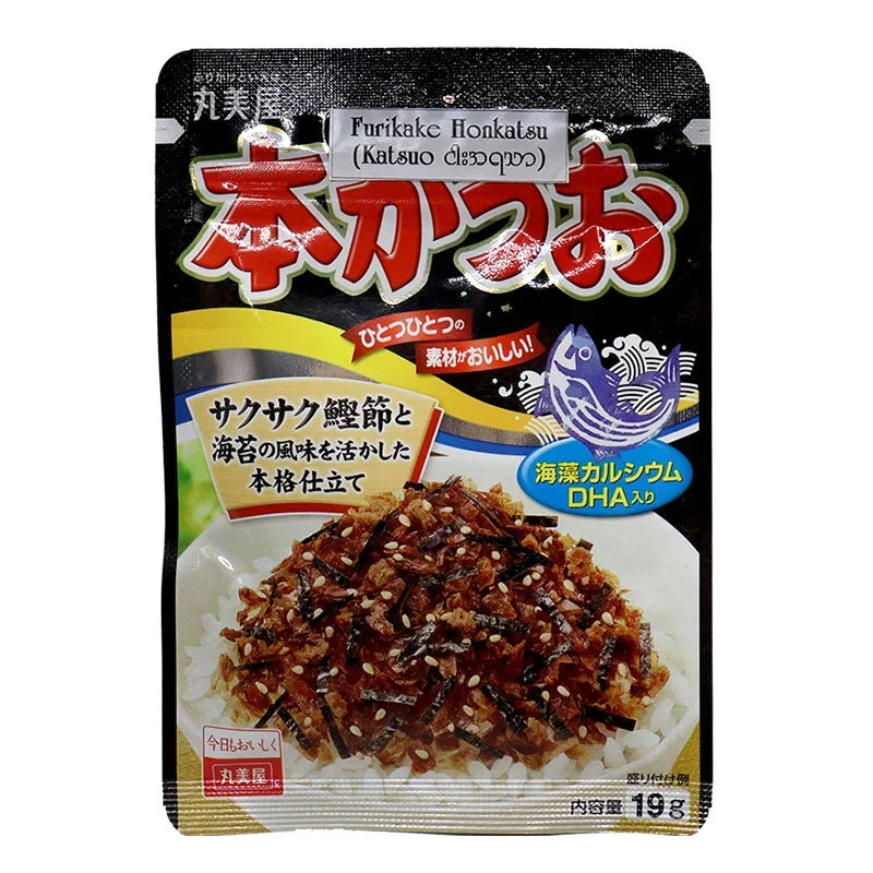 Marumiya Honkatsuo rice seasoning in 19g dry grocery packet, featuring dried bonito flakes and seasoning ingredients.