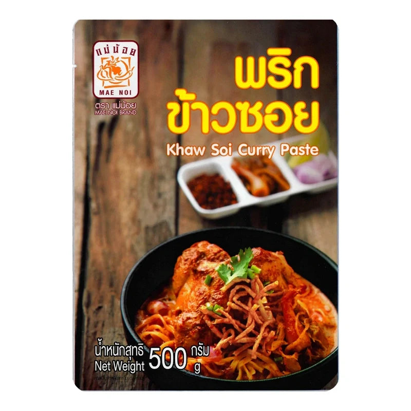 MAE NOI Khawsoi Curry Paste 500g jar, Thai dry grocery product with vibrant label, ready for cooking flavorful Thai dishes.