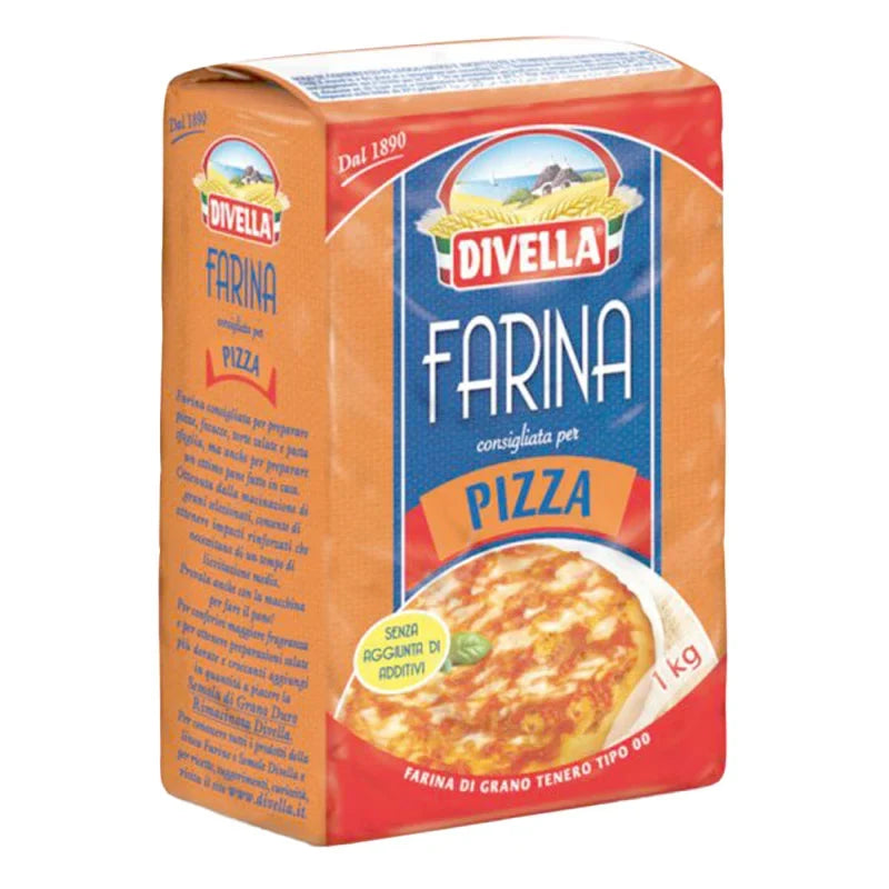 Divella Plain Farina Pizza Flour 1kg bag, a dry grocery product for making pizza dough, with a white flour sack and branding.