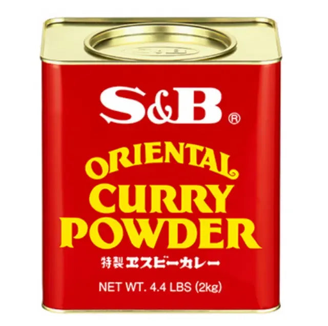 S & B Oriental Curry Powder Mix with turmeric, dry grocery spice blend for flavorful Asian dishes, in a resealable package