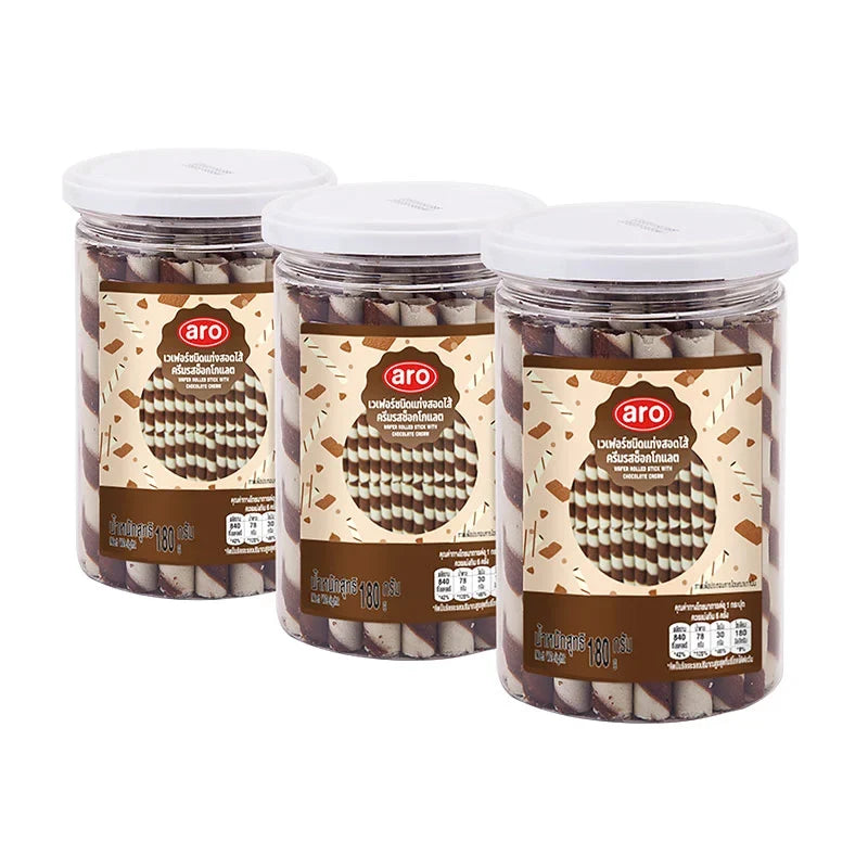 Aro wafer sticks with chocolate cream filling, 180g pack, shown in a close-up of the snack sticks on a plain background.