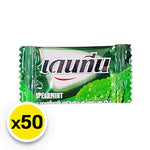 Dentyne Spermint gum pack with 3g pieces, featuring the Dentyne brand logo and mint flavor on the packaging.