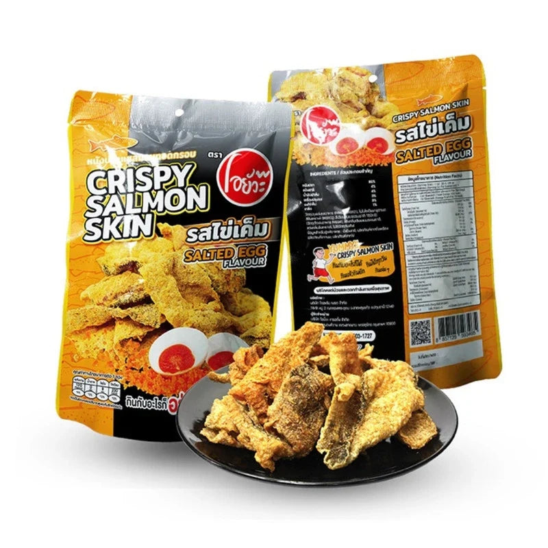 O-YUA Crispy Salmon Skin Snacks with Salted Egg Flavor, 20g box, showing crispy salmon skin pieces in package.