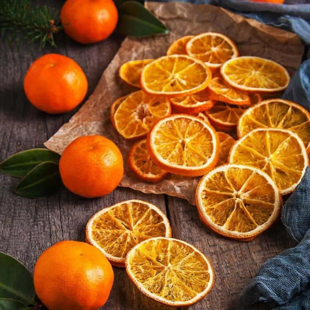 Thong Poon dried Suncris oranges in 200g package, showcasing bright, sliced dried oranges on a white background.