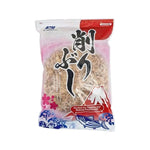 Dried bonito flakes in 40g package from Siam Food Services, popular dry grocery ingredient for Asian cuisine.