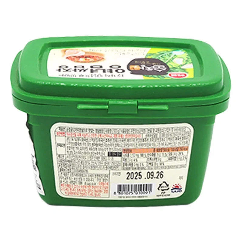 Sajo Haepyo Samjang Korean sauce 500g jar, spicy and savory Korean dipping sauce in a clear glass container.