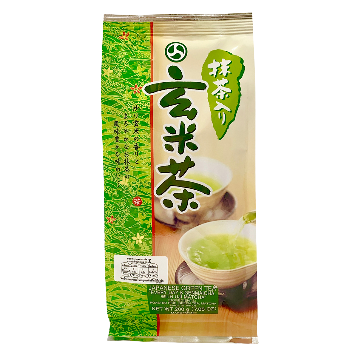 Makotoen Every Days Genmaicha tea drink in a clear glass, showing the light brown, brewed Japanese green tea with roasted rice.
