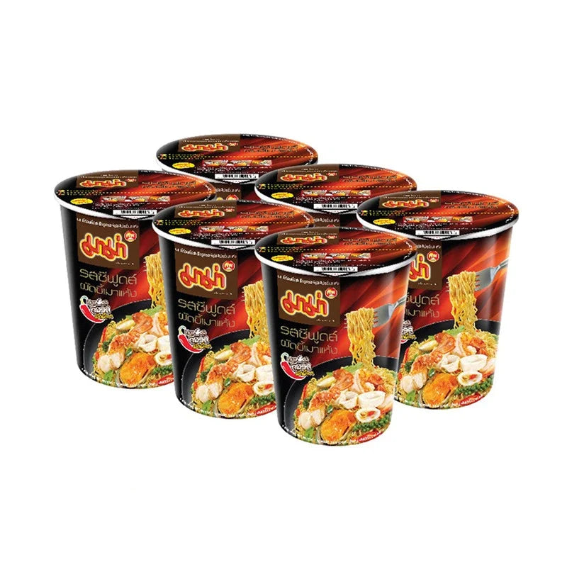 Mama Cup stir-fried dry seafood flavor in a clear cup, showcasing the savory dry grocery snack with visible seafood ingredients.