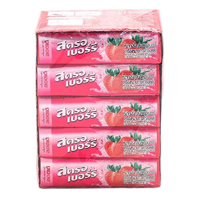 Lotte Strawberry Gum 13.5g, a pack of 20 with colorful strawberry-flavored chewing gum pieces in a bright package.