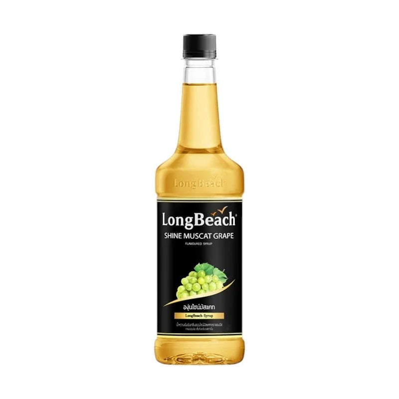 LongBeach Shine Muscat green grapes in a bunch, fresh and vibrant for dry grocery use