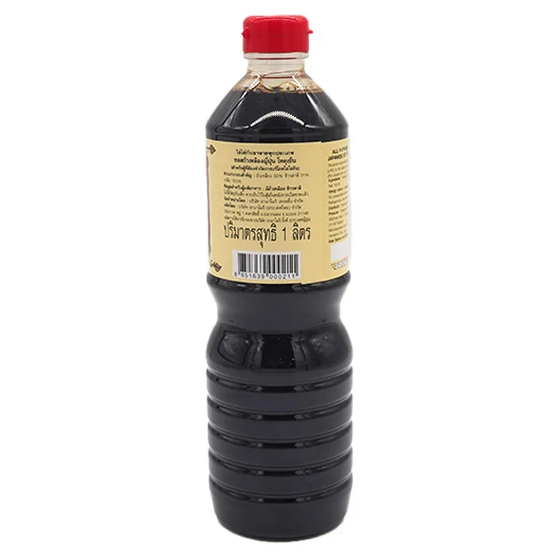 Yamamori Shoyu Special Tokusen soy sauce bottle, 1L, in a clear plastic container with a label showing Japanese characters.