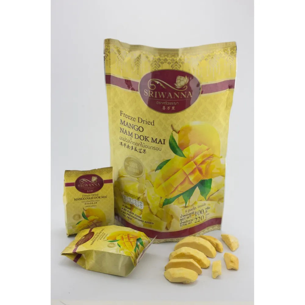 Sriwanna G freeze-dried mango Nam Dok Mai in a clear package, showing vibrant dried mango slices from SRIWANNA brand.