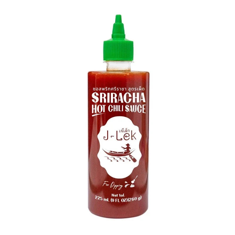 J-lek Sriracha Chili Sauce spicy formula in 260g bottle, featuring vibrant red chili peppers and sauce texture.