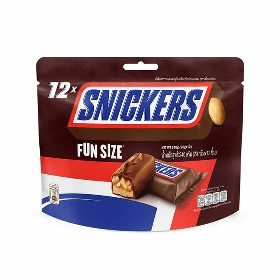 Snickers Funsize Chocolate Snack Bars, 20g, showing individually wrapped Snickers candy with caramel, peanuts, and chocolate coating.