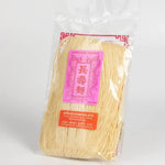 Dry Chinese noodles from Rabbit Brand, 400g package, showcasing the uncooked noodles in a clear view.
