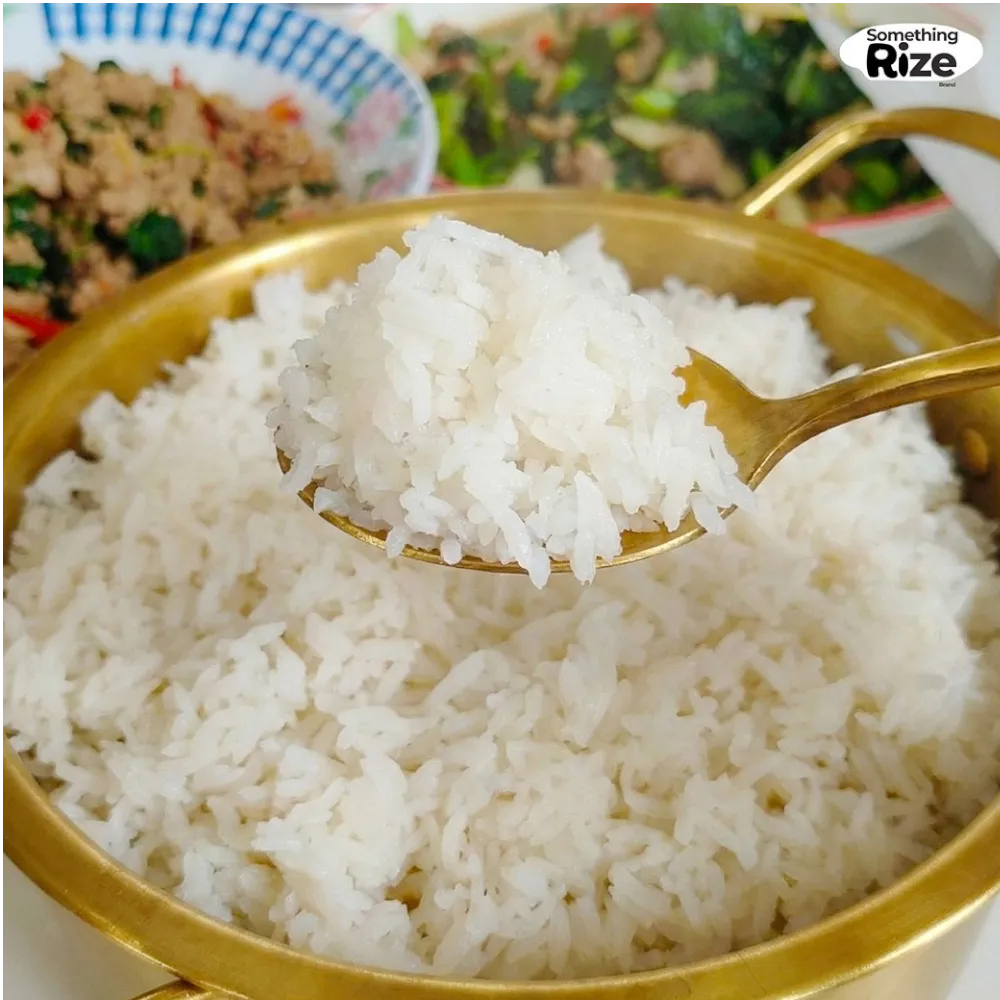 Something Rize dried konjac rice instant, 1kg, in a clear package, showcasing the dried konjac grains used for healthy cooking.