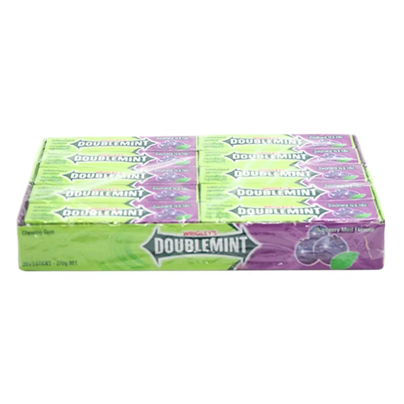 Wrigley's Blueberry Gum 13.5g pack, colorful packaging, featuring blueberry-flavored chewing gum from Wrigley's snack collection.