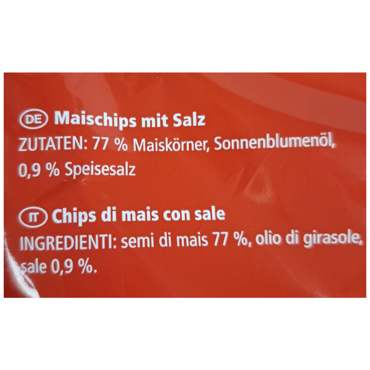 Jeden Tag Tortilla Chips Salz in a bowl, crispy snack with salted flavor, perfect for sharing or enjoying on its own.