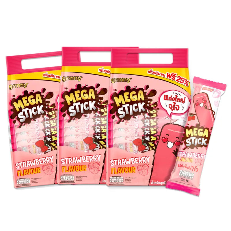 Grinny strawberry-flavored corn snack in three 11g packs, crispy dry grocery snack for sweet snack lovers.
